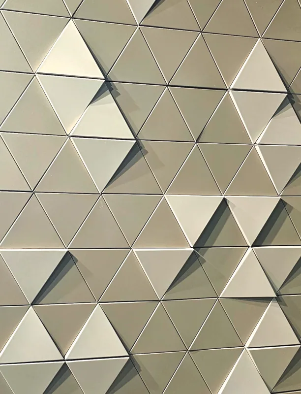 Three-dimensional triangular panel field